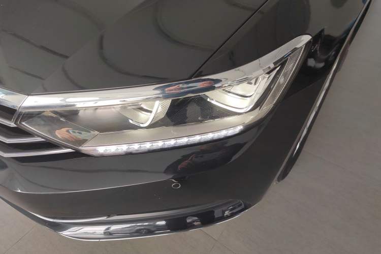 Used Volkswagen Magotan 2019 330TSI DSG Leading Model China VI Standard