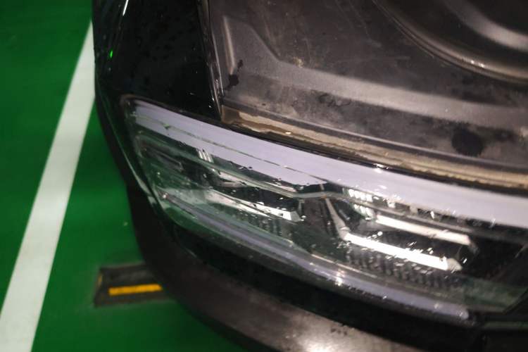 Used Formula Leopard 5 2023 Navigator Edition
