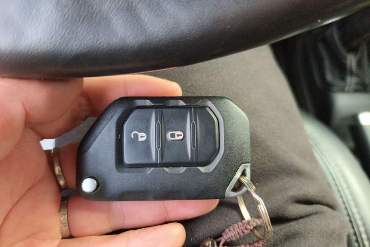 Used Jeep Wrangler 2018 2.0T Sahara Four-Door Edition Vehicle Key