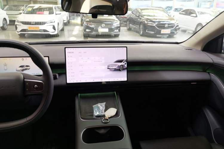 Used Nissan N6 2026 Model 180 Max
