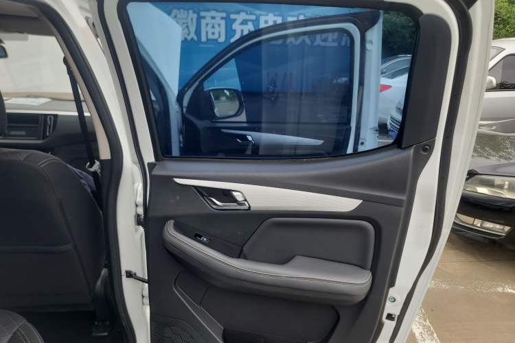 Used Isuzu JLM 2022 2.8T Classic Diesel Two-Wheel Drive Comfort Version with Long Wheelbase – JE493ZLQ6E
