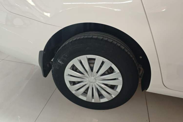 Used Volkswagen Santana 2021 1.5L Automatic Fashion Edition Right Rear Wheel Hub