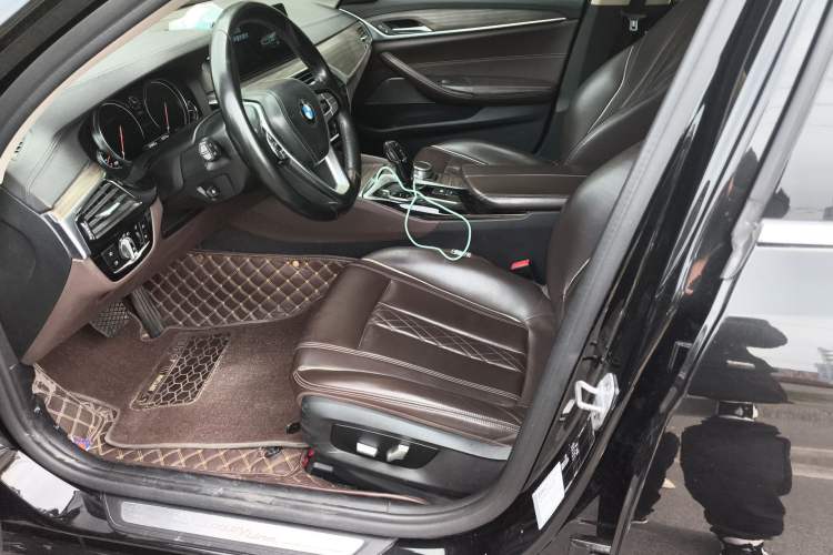 Used BMW 5 Series 2018 Facelifted 530Li Luxury Edition Premium Package