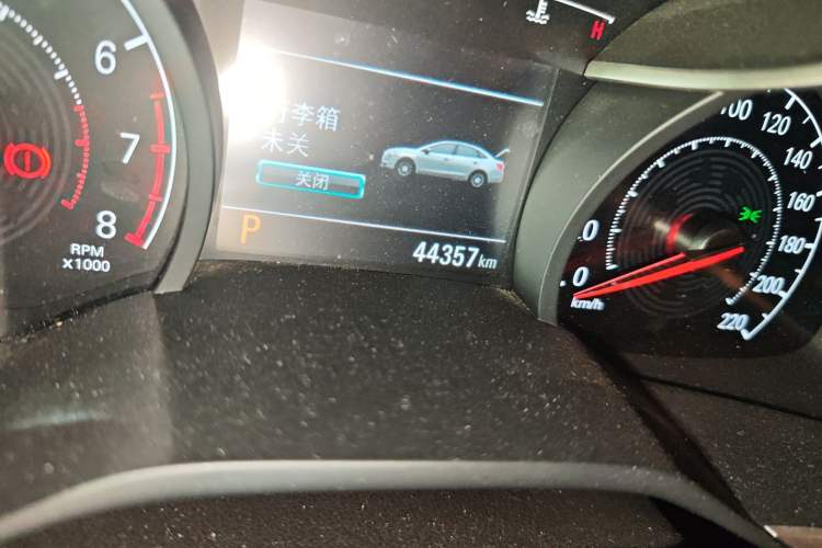 Used Chevrolet Monza 2022 320 Automatic Enjoyment Sunroof Version Odometer Close Up