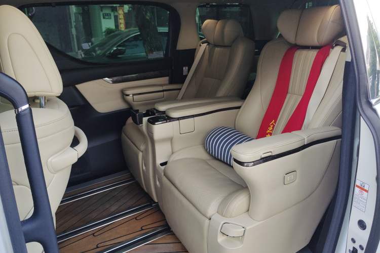 Used Toyota Vellfire 2021 Crown Dual-Engine 2.5L HV Prestige Edition