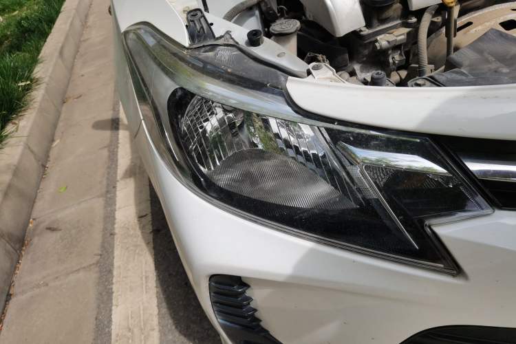 Used Toyota Vios 2021 1.5L CVT Innovation Edition Right Front Headlight