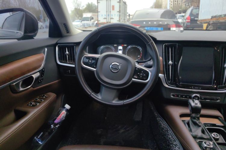 Used Volvo S90 2020 T5 Zhiyi Luxury Edition