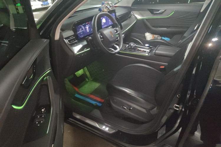 Used Hongqi HS5 2023 2.0T Qixiang Pro Edition
