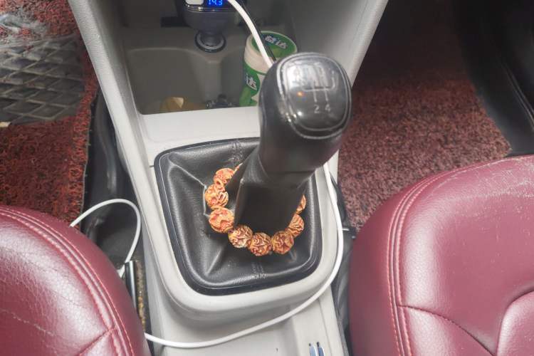 Used Skoda Rapid 2013 1.4L Manual Enjoyment Model Gear Lever