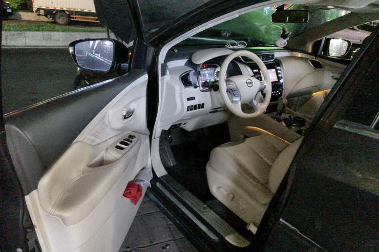 Used Nissan Murano 2015 2.5L XL Two-Wheel Drive Smart Edition