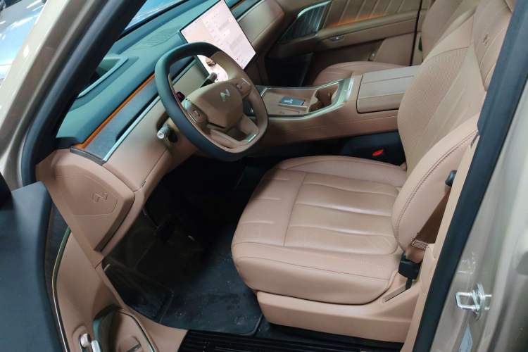 Used ONVO Luxeed L90 2025 Model—Max Six-Seater Version