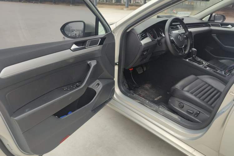 Used Volkswagen Magotan 2018 330TSI DSG Advanced Model