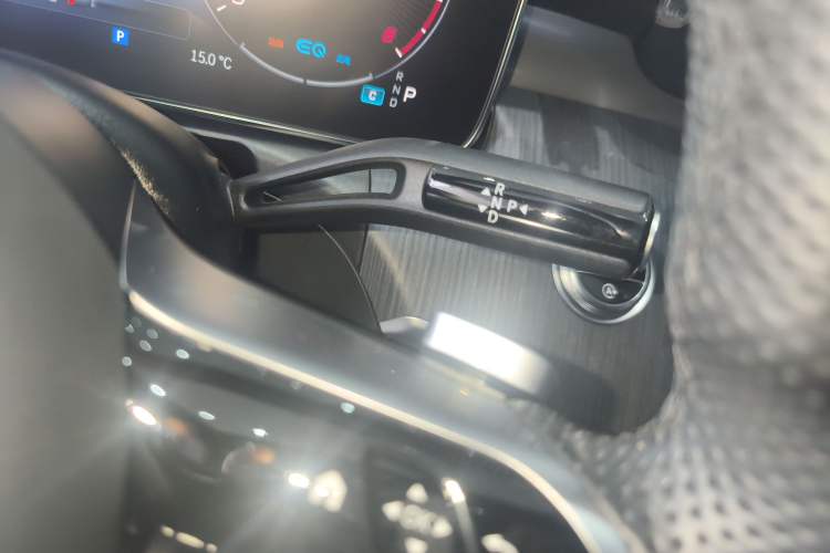 Used Mercedes-Benz C-Class 2022 C 200 L Sport Edition Gear Lever