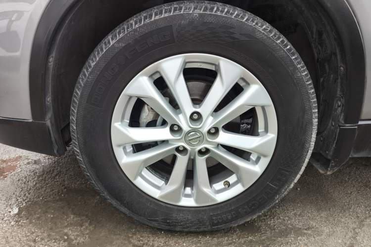 Used Nissan X-Trail 2014 2.5L CVT Luxury Edition 4WD
