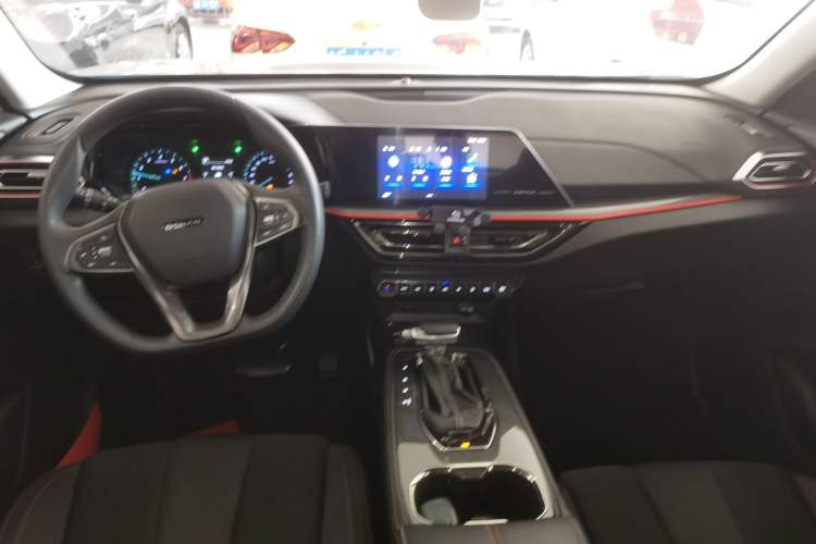 Used CHANGAN OSHAN X5 2021 1.6L CVT Luxury Version Center Console