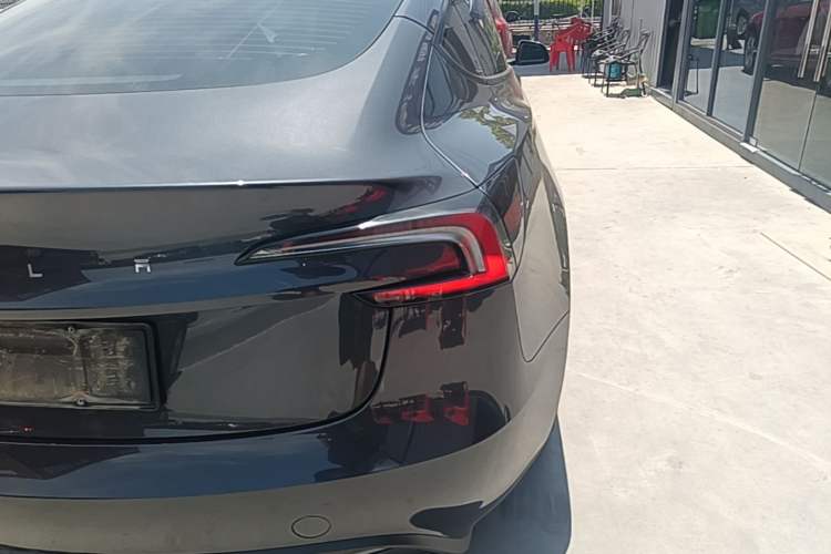 Used Tesla Model 3 2025 Rear-Wheel-Drive Version
