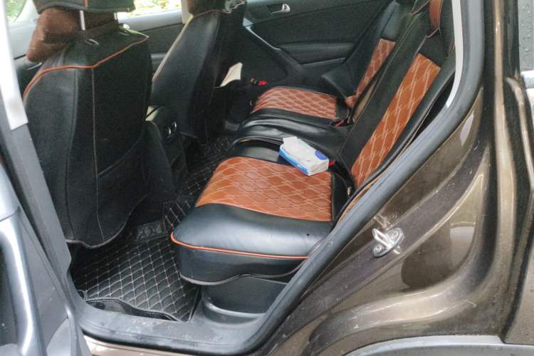 Used Volkswagen Tiguan 2016 280TSI Automatic Two-Wheel-Drive Silk Road Style Edition Left Rear Seat