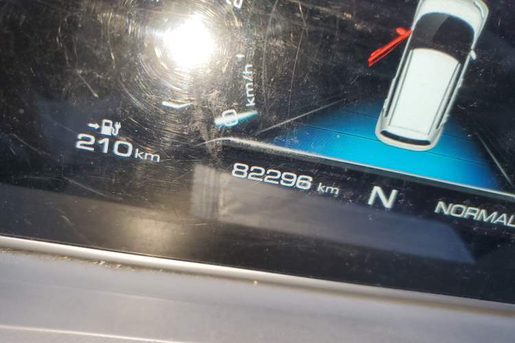 Used ORA White Cat 2022 Upgraded Model 305km Range Luxury Version Lithium Iron Phosphate
