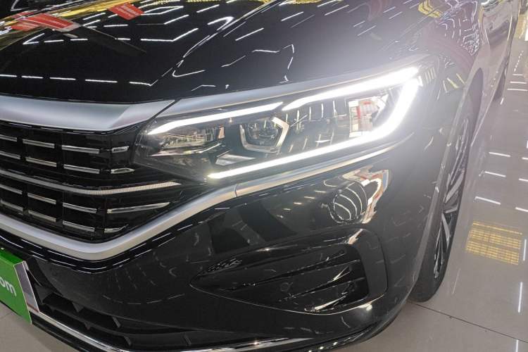 Used Volkswagen Passat 2024 380TSI Dragon Glory Edition