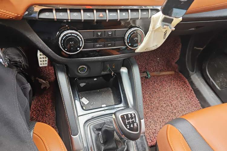 Used BAIC Senova X35 2016 1.5L Manual Luxury Edition