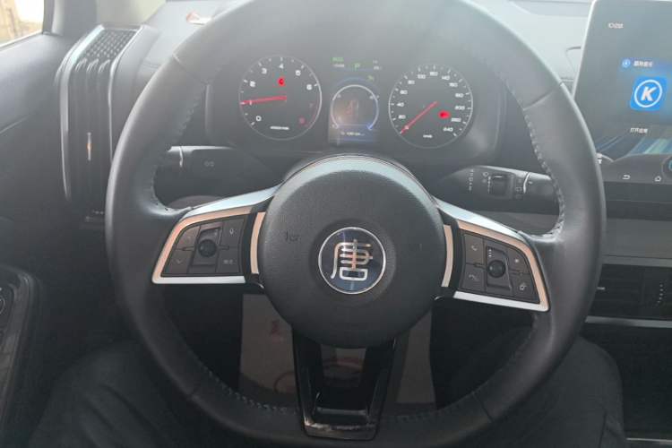 Used BYD Tang 2018 2.0T Automatic SmartConnect Luxury 7-Seater China V Emission Standard

