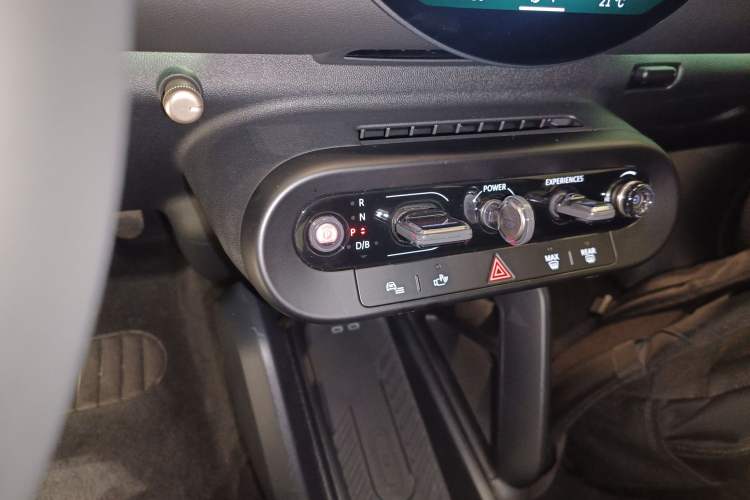 Used MINI Electric MINI COOPER 2025 456km COOPER E Classic Style