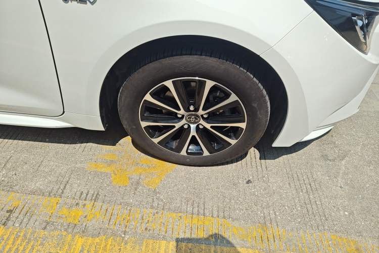 Used Toyota Levin 2024 Smart Electric Hybrid Dual-Engine 1.8L Leading Edition Right Front Wheel Hub