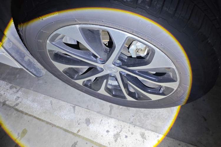 Used Honda Avancier 2017 240TURBO Two-Wheel Drive Luxury Edition Right Front Wheel Hub