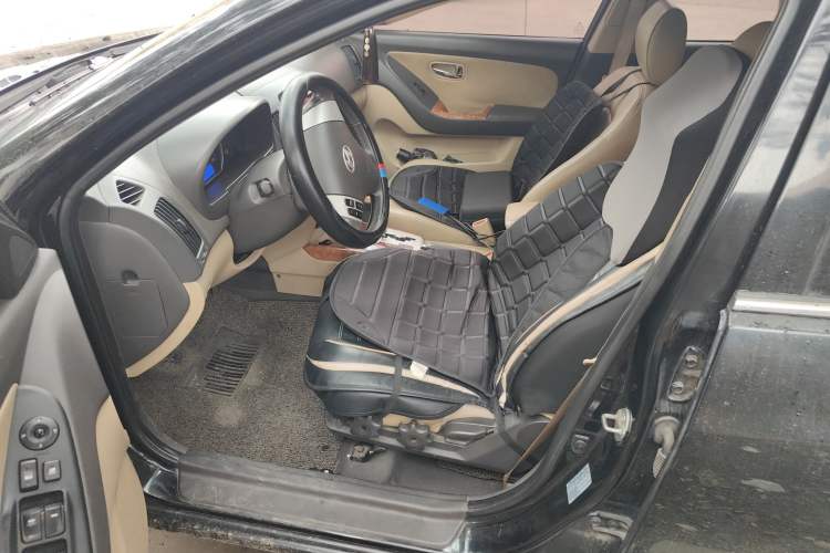 Used Hyundai Celesta 2010 1.6L AT GLS
