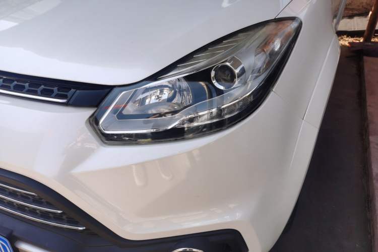 Used JMC Yusheng S350 2016 2.0T Automatic All-Wheel Drive Gasoline Luxury Edition 5 Seats Left Front Headlight