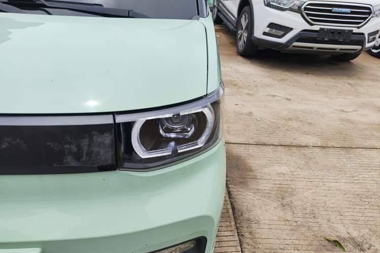 Used Wuling Hongguang MINIEV 2021 Macaron Premium Model – Lithium Iron Phosphate Left Front Headlight