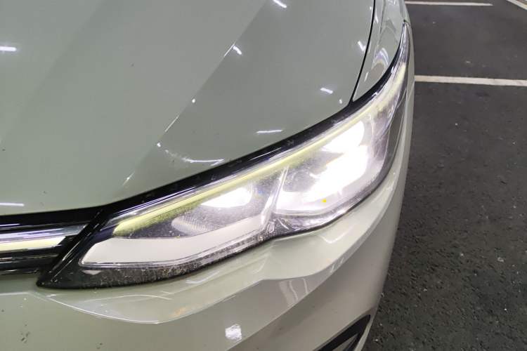 Used Volkswagen Golf 2024 280TSI DSG Pro 50th Anniversary Edition Left Front Headlight