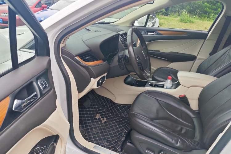 Used Lincoln MKC 2014 2.0T Two-Wheel-Drive Luxury Edition