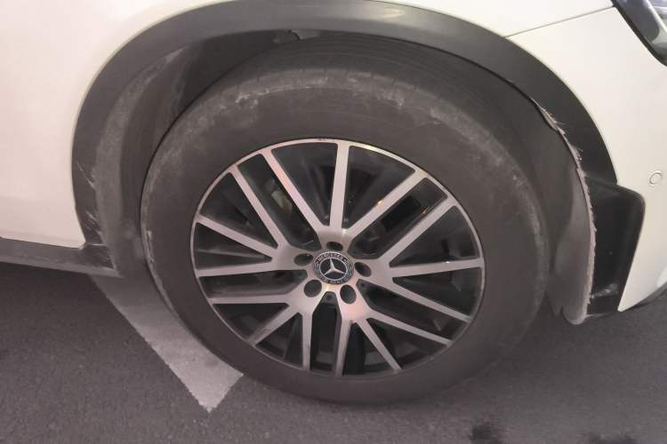 Used Mercedes-Benz GLC Coupe 2020 GLC 260 4MATIC Coupe SUV Right Front Wheel Hub