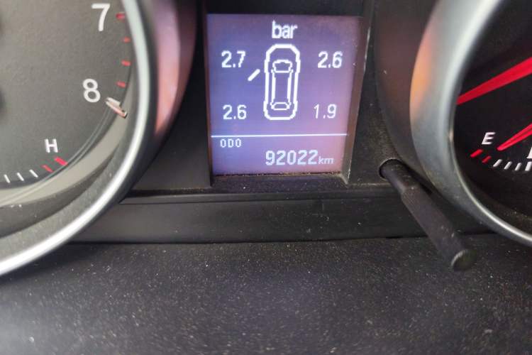 Used Haval H6 2015 Sport Edition 1.5T Manual Two-Wheel Drive Elite Model Odometer Close Up