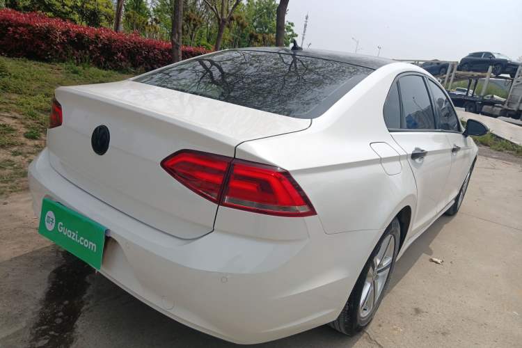 Used Volkswagen Lamando 2018 230TSI DSG Fashion Edition Rear Right 45 Deg