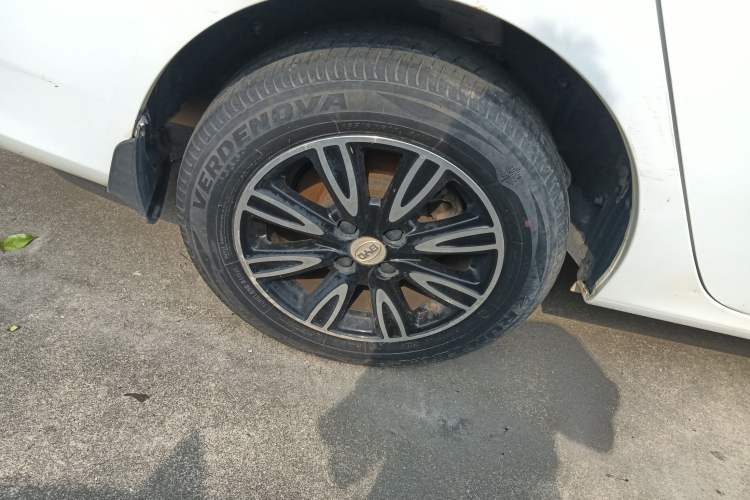 Used BYD F3 2016 1.5L Automatic Luxury Model Right Rear Wheel Hub