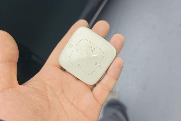 Used Zeekr 7X 2025 100 kWh Long-Range Rear-Wheel Drive with Intelligent Driving Features
