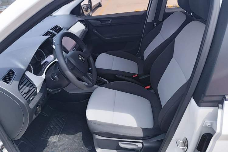 Used Skoda Fabia 2017 1.4L Automatic Car Enjoy Edition