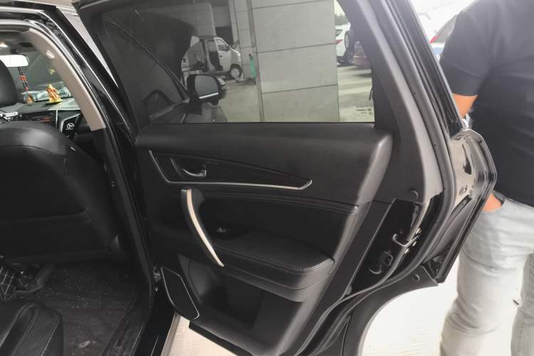 Used Honda Avancier 2017 240TURBO Two-Wheel Drive Luxury Edition
