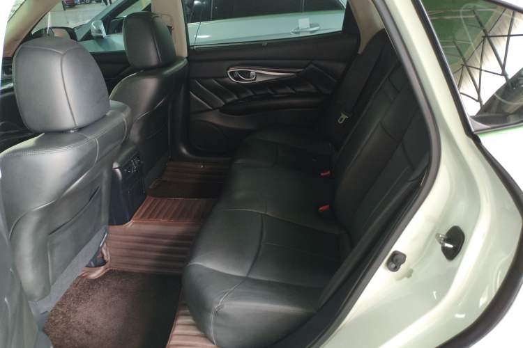 Used Infiniti Q70 2015 Q70L 2.5L Elite Edition