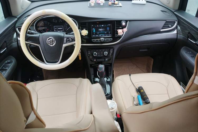 Used Buick Encore 2018 18T Automatic Two-Wheel Drive Urban Leading Model Audio And AC Panel