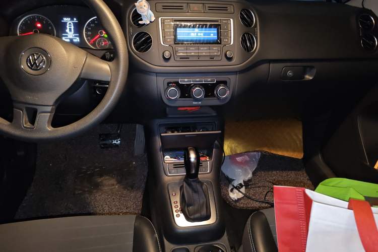 Used Volkswagen Tiguan L 2016 300TSI Automatic Two-Wheel Drive Trend Edition
