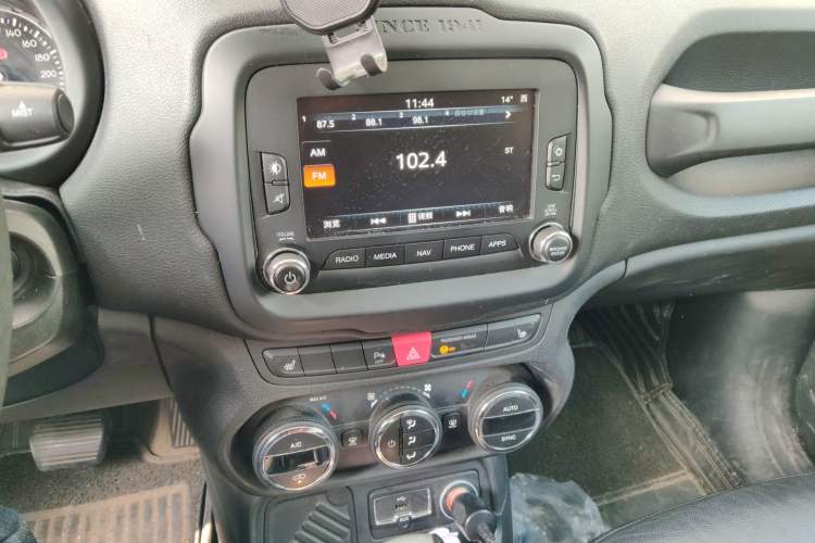 Used Jeep Renegade 2016 1.4T Automatic Smart Edition
