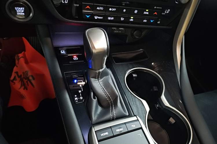 Used Lexus RX 2020 Revised Version 300 Two-Wheel Drive Elite Edition
