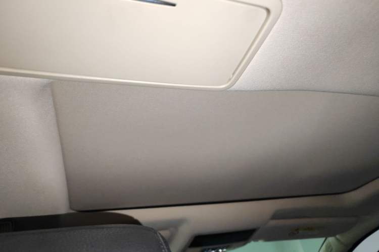 Used Jaguar XJ 2016 XJL 2.0T Two-Wheel-Drive Elegant Business Edition
