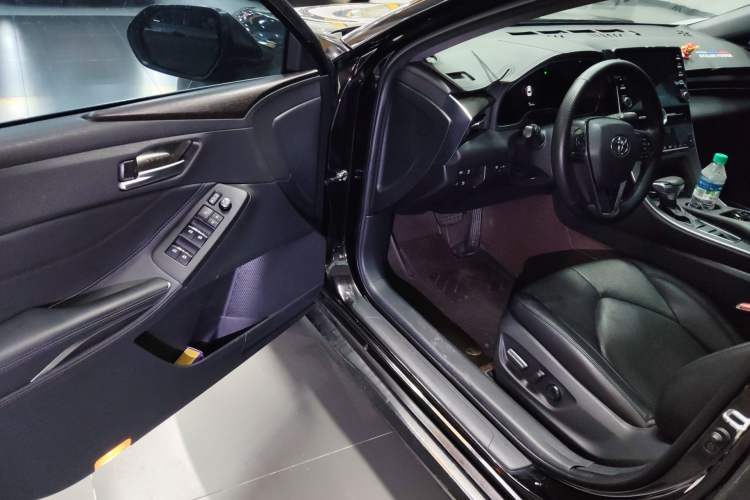 Used Toyota Avalon 2019 2.0L Luxury Edition China VI Standard