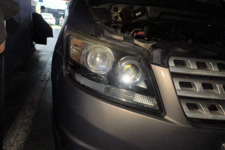 Used CHANGAN KAICHENG Ounuo S 2012 1.3L Standard Version Right Front Headlight