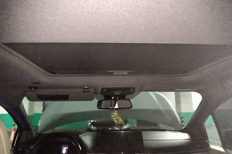 Used Toyota SIENNA 2021 2.5L Hybrid Premium Edition