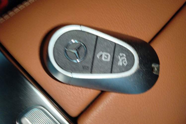 Used Mercedes-Benz GLC 2023 GLC 300 L 4MATIC Dynamic 7-Seater
